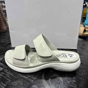 GLOVE כפכף נוחות דגם 23