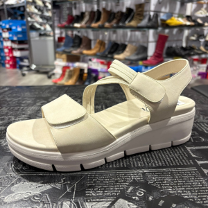 GLOVE סנדל נוחות סקוצים בז