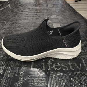 סקצרס סליפ אינס שחור גזרה רחבה WIDE