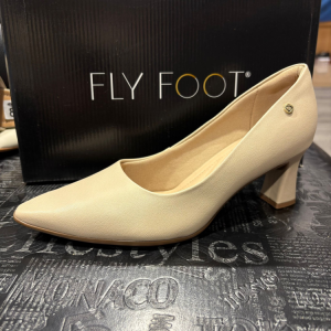 פלייפוט סירה עקב בינוני בז