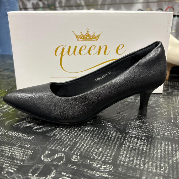 Queen E סירה עקב קטן NICOLE