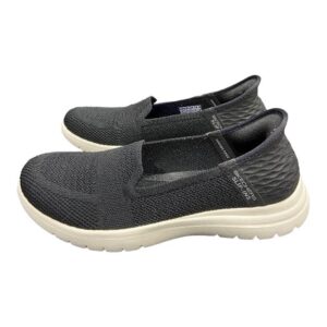 סקצרס בובה סלייפ אין שחור