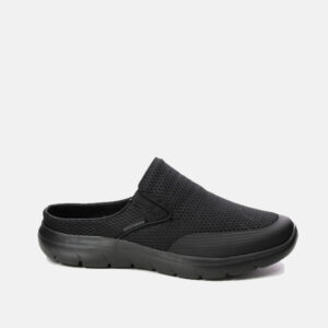 כפכף נוחות של חברת סקצרס