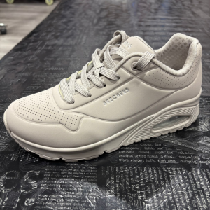 סקצרס אונו אפור